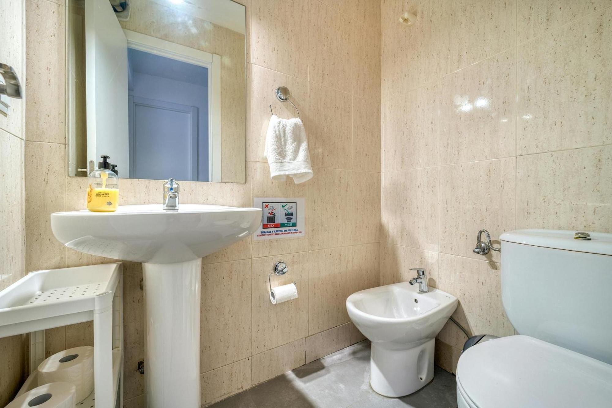 Asian Grand Plaza Hotel 4*